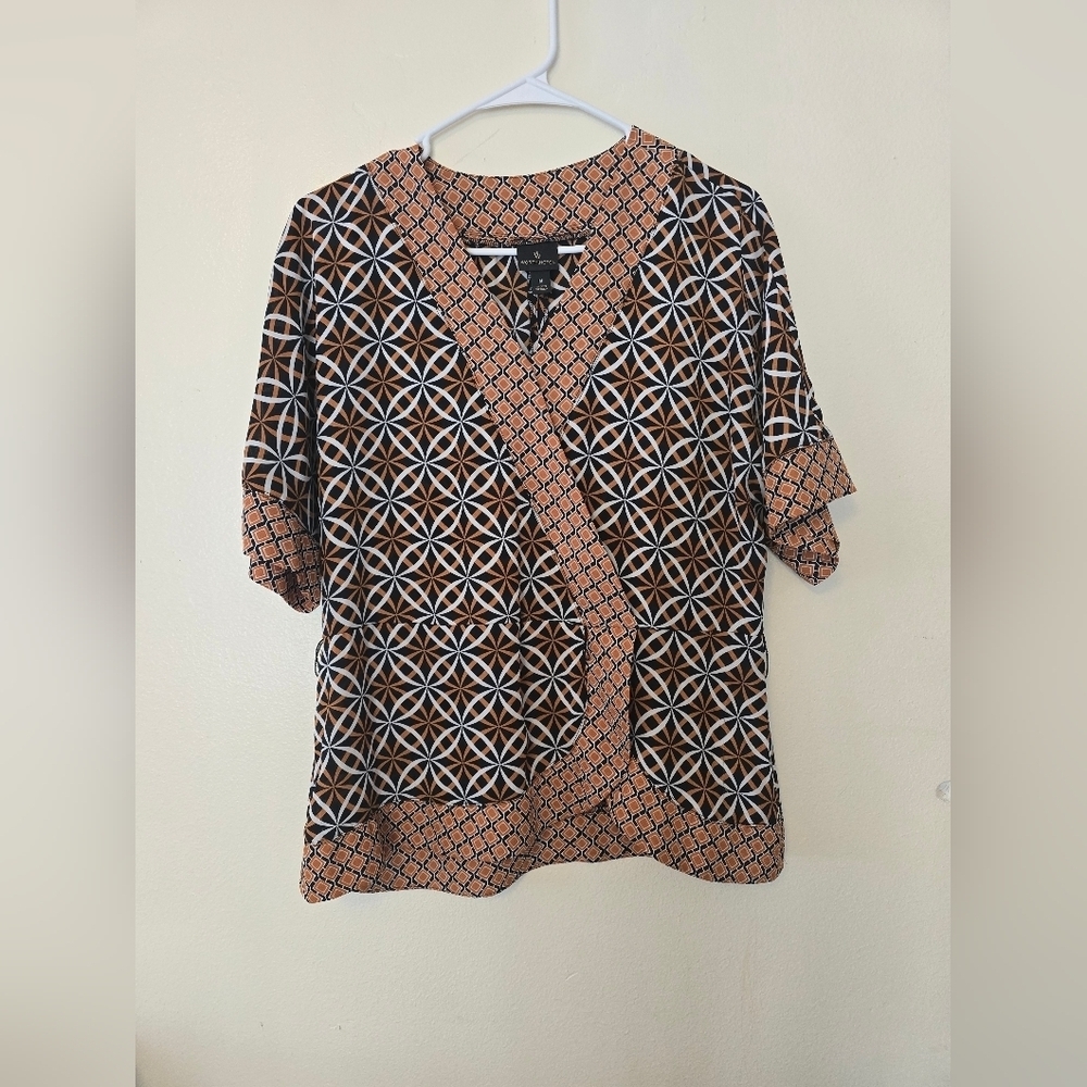 Worthington Geometric Print Blouse - Black and Tan